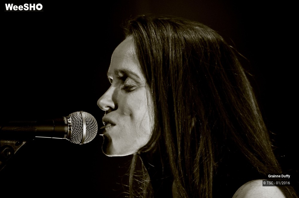 14/23 photos du spectacle Grainne Duffy