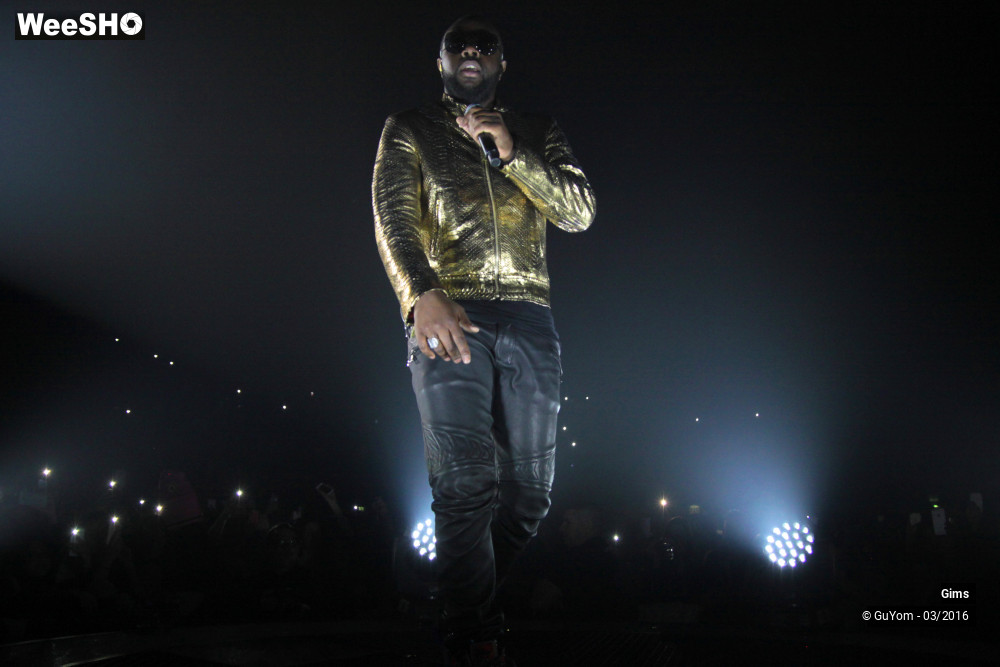 12/38 photos du spectacle Gims