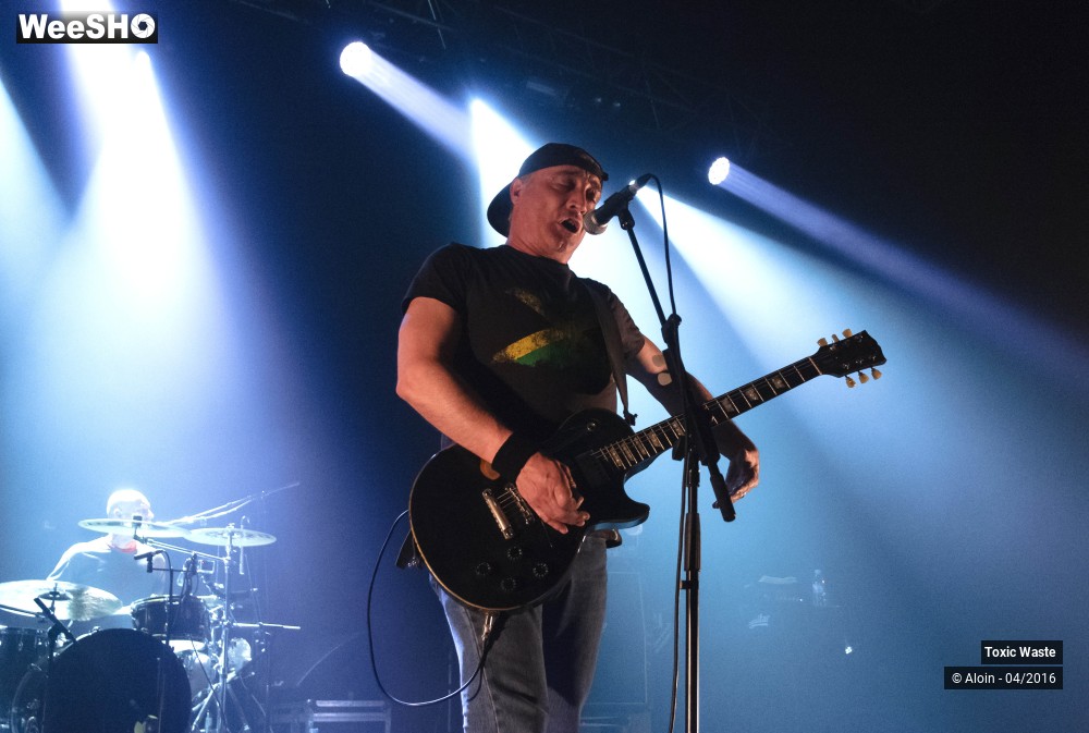 14/14 photos du spectacle Toxic waste