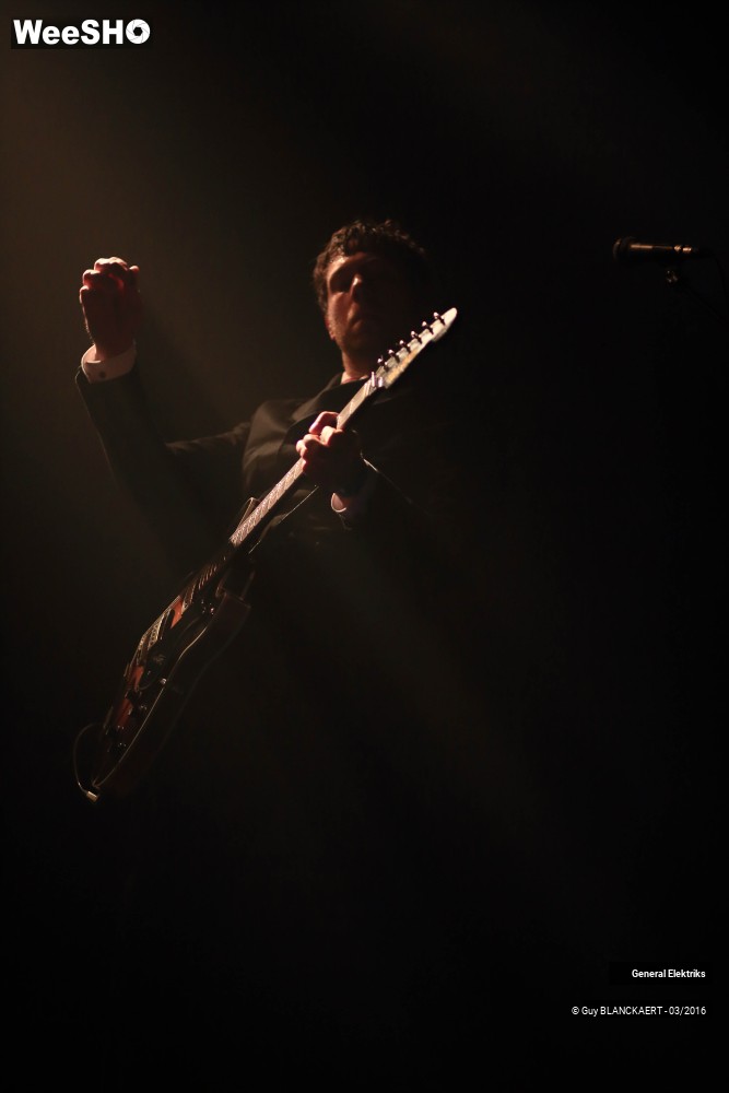 1/17 photos du spectacle General Elektriks