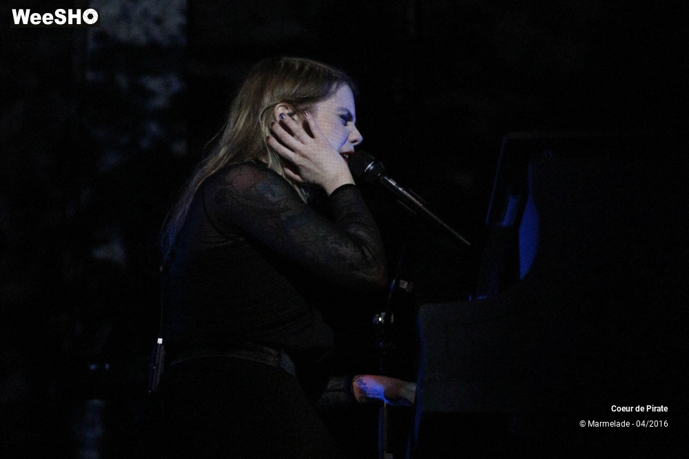 25/31 photos du spectacle Coeur de Pirate