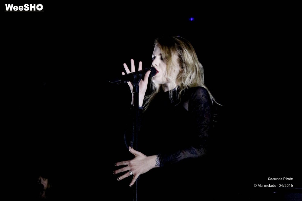 26/31 photos du spectacle Coeur de Pirate