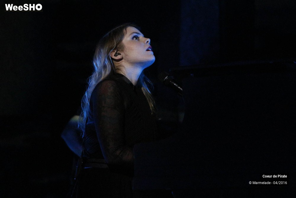 28/31 photos du spectacle Coeur de Pirate