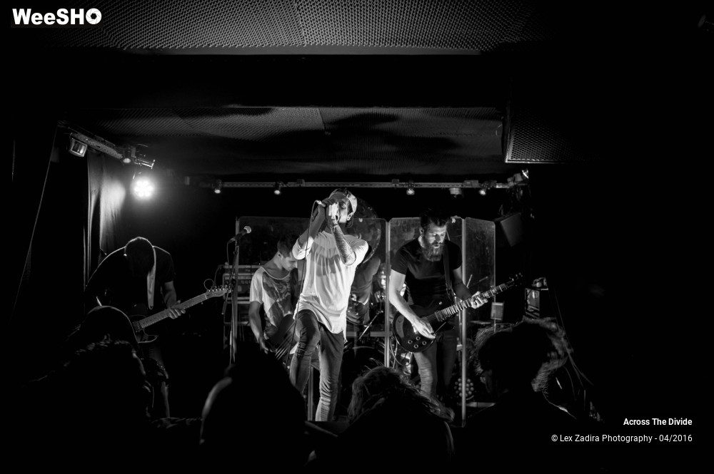 3/18 photos du spectacle Across The Divide