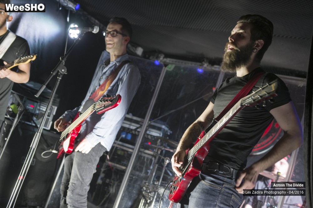 6/18 photos du spectacle Across The Divide