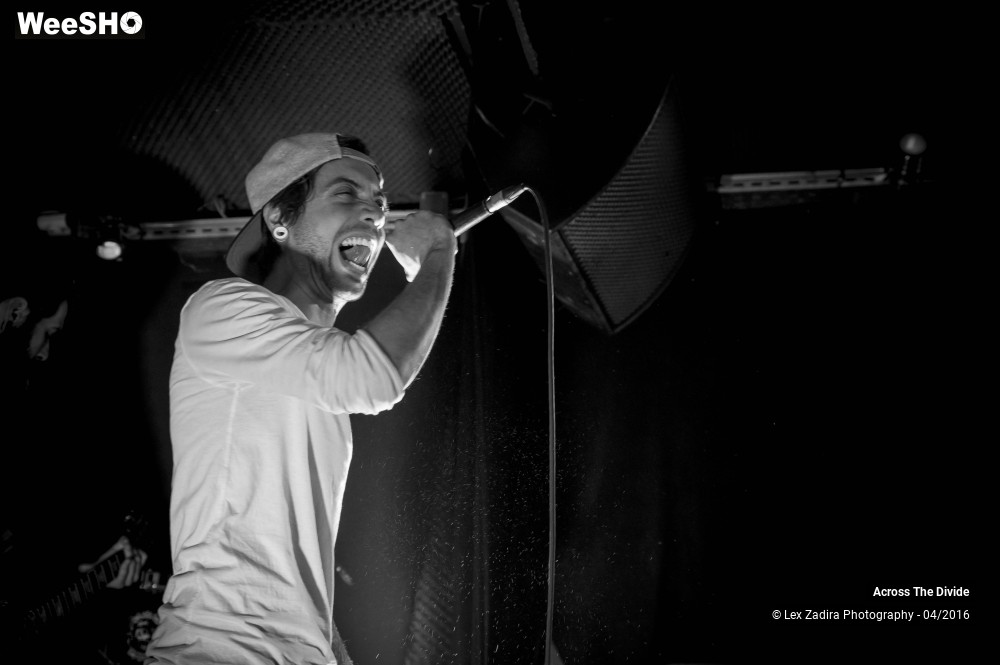 10/18 photos du spectacle Across The Divide