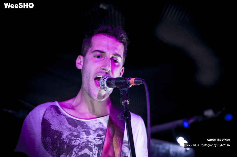 12/18 photos du spectacle Across The Divide