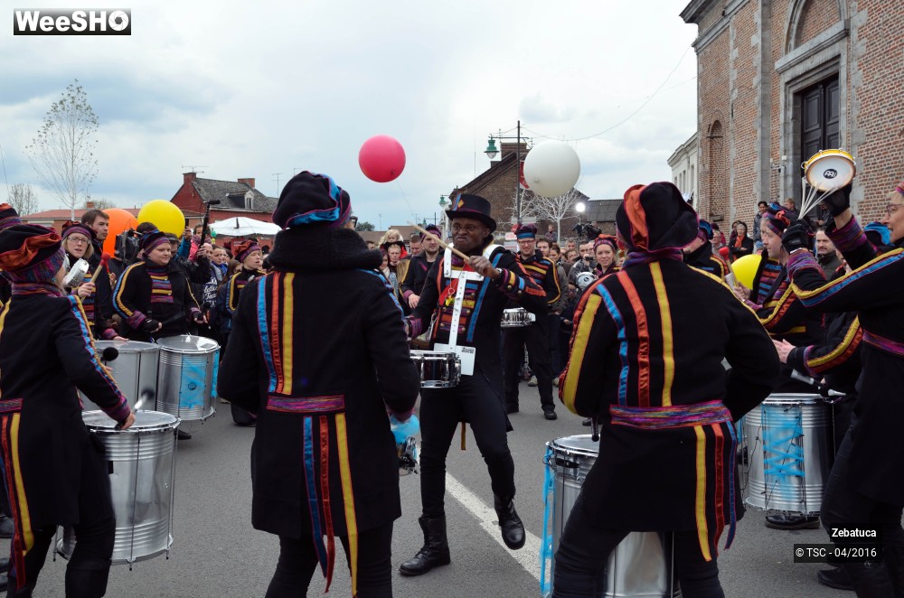 6/29 photos du spectacle Déambulation musicale percussive