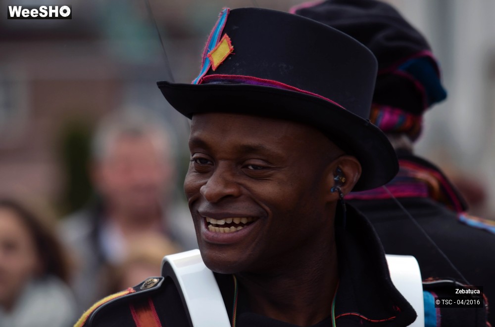 8/29 photos du spectacle Déambulation musicale percussive