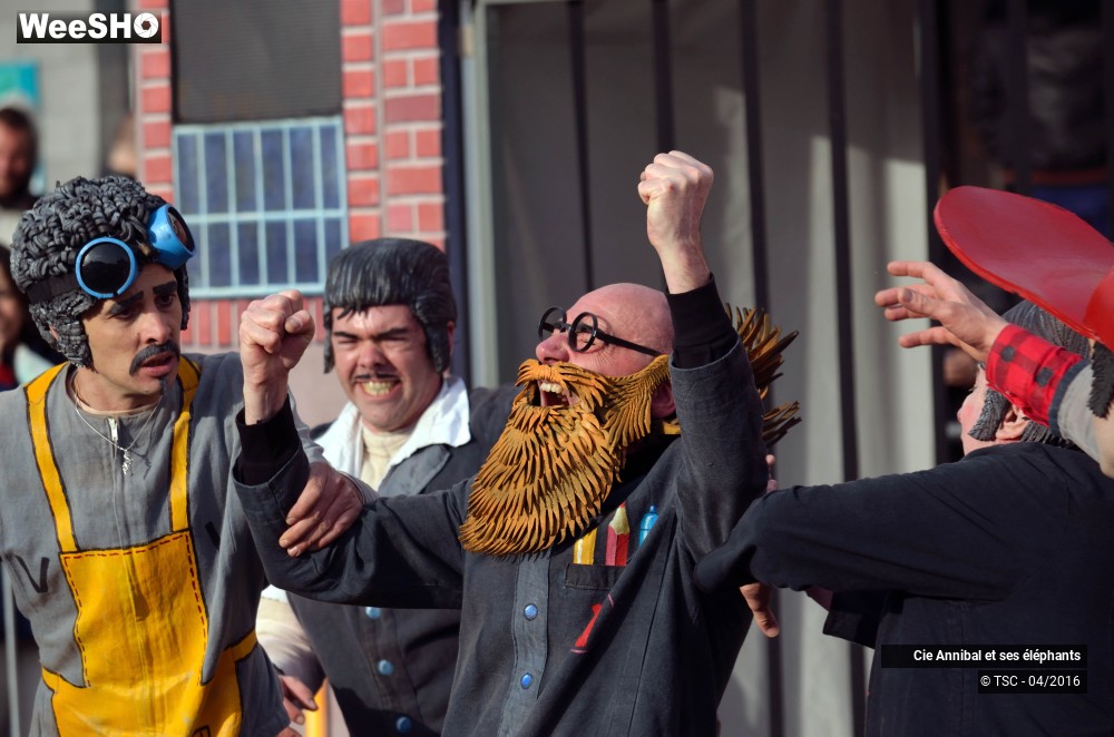 3/30 photos du spectacle Economic strip