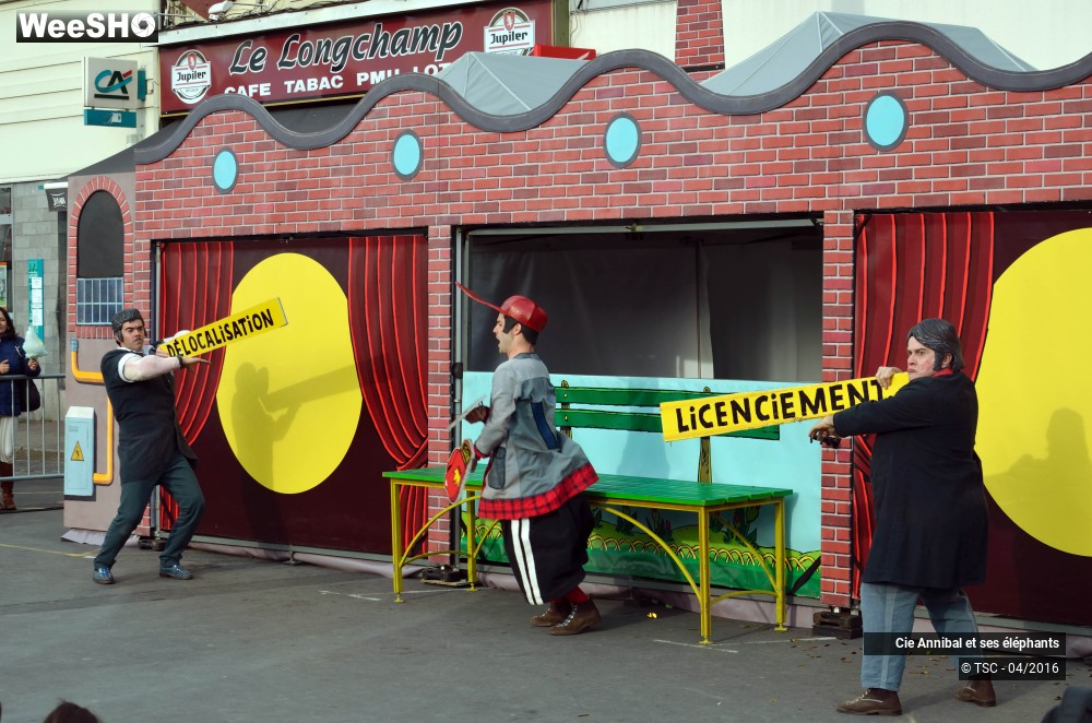 25/30 photos du spectacle Economic strip