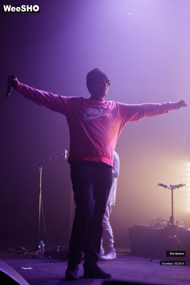9/37 photos du spectacle Doc Gyneco