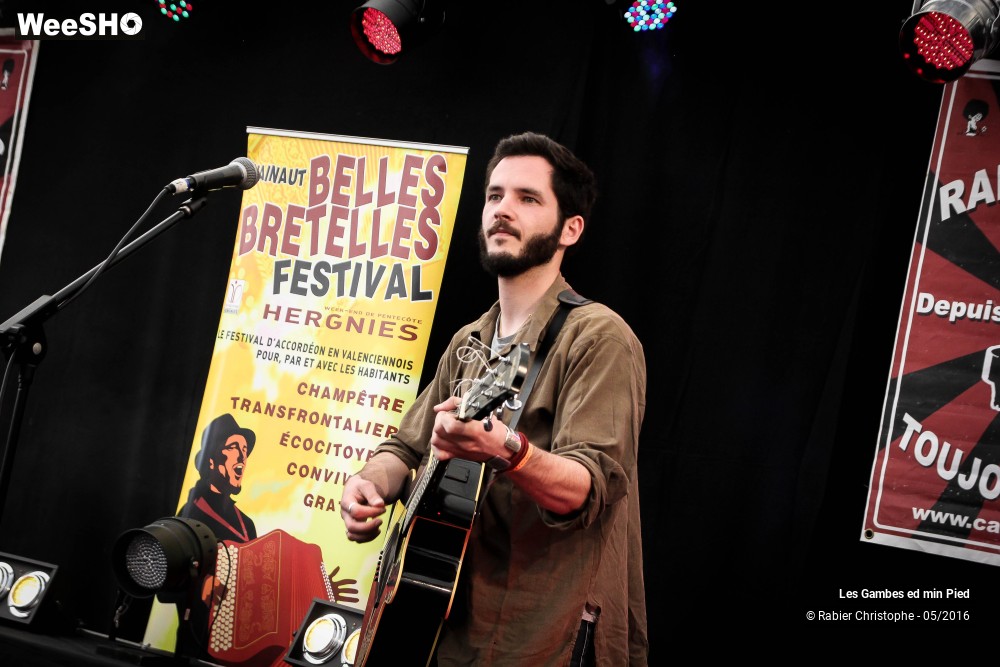 5/33 photos du spectacle Les Gambes ed min Pied