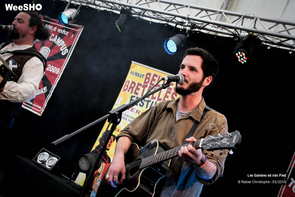 14/33 photos du spectacle Les Gambes ed min Pied