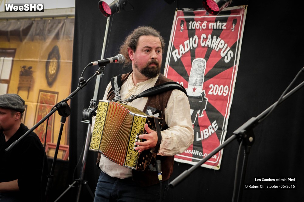 26/33 photos du spectacle Les Gambes ed min Pied