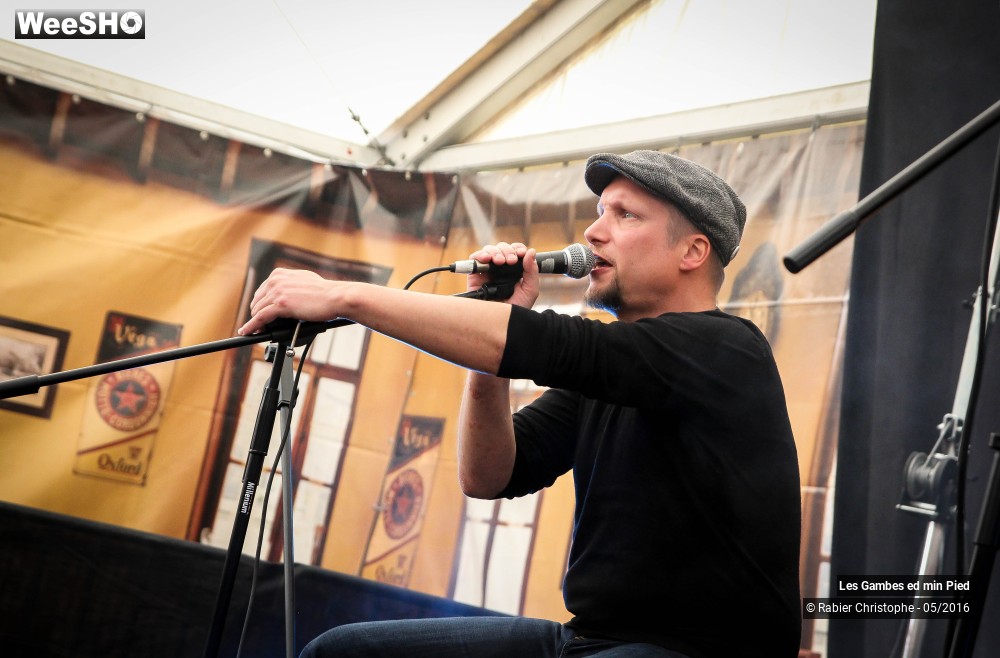 29/33 photos du spectacle Les Gambes ed min Pied