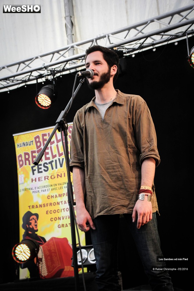 33/33 photos du spectacle Les Gambes ed min Pied