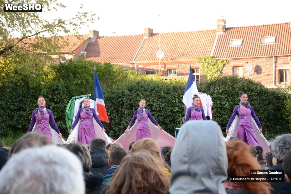 7/44 photos du spectacle Dames de France