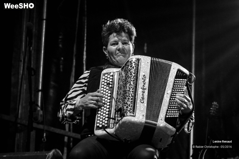 30/39 photos du spectacle Lenine Renaud