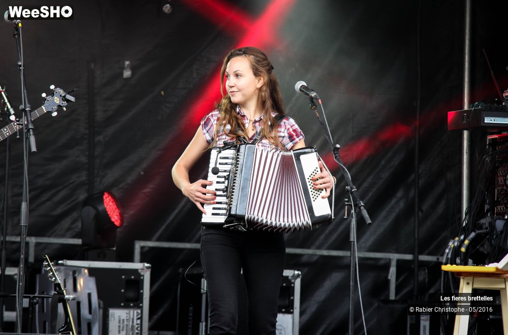 20/49 photos du spectacle Les fieres bretelles