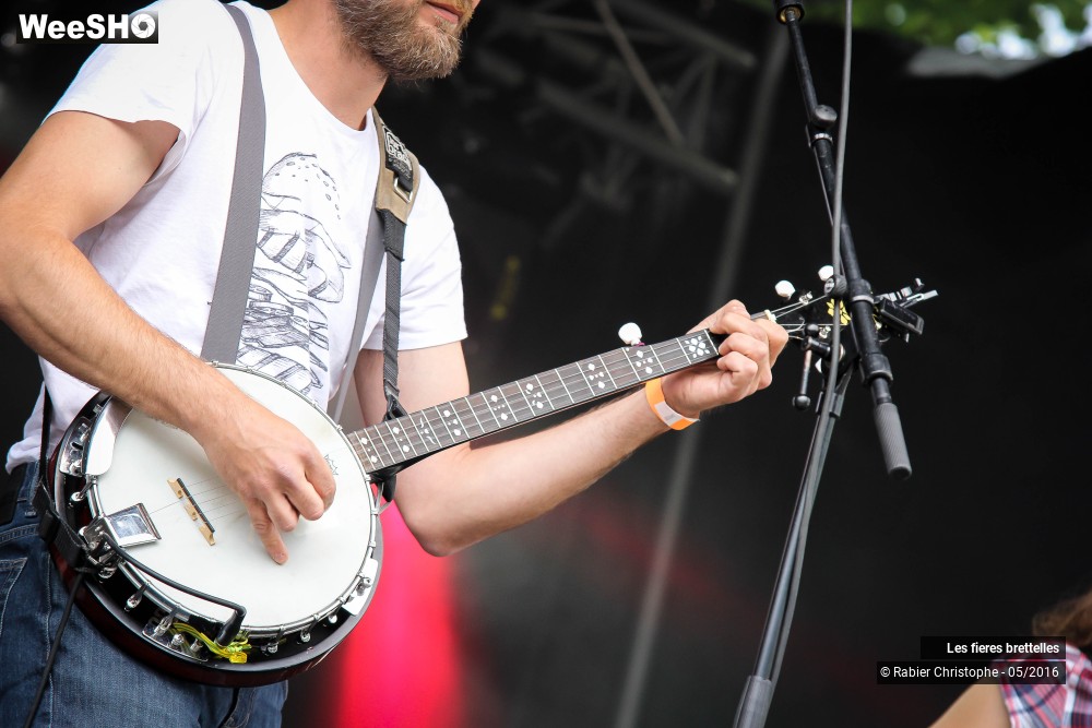 25/49 photos du spectacle Les fieres bretelles