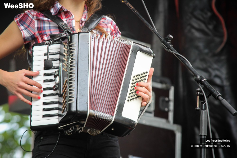 34/49 photos du spectacle Les fieres bretelles