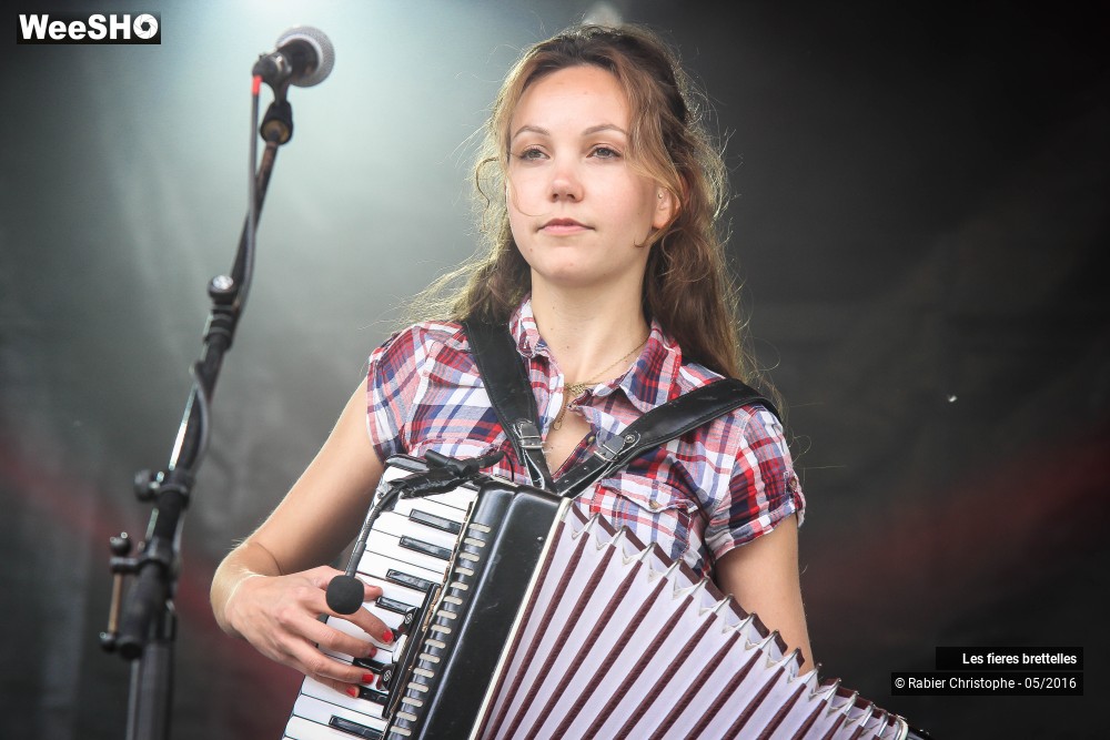 46/49 photos du spectacle Les fieres bretelles