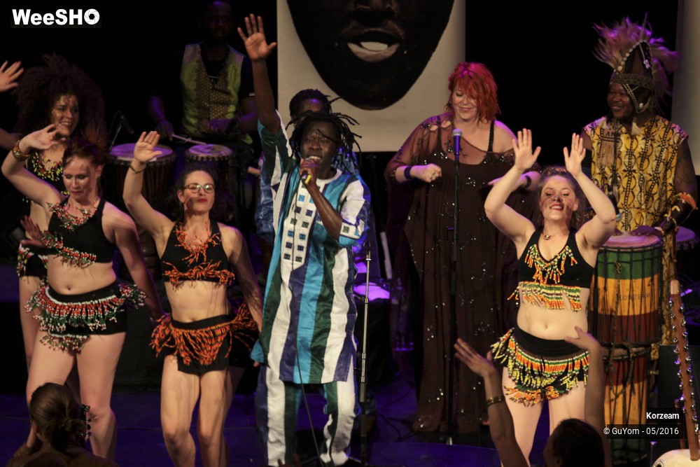 7/46 photos du spectacle Big Bal Africain Danse
