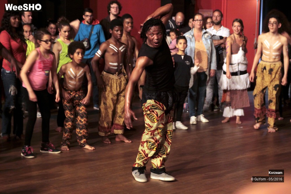 39/46 photos du spectacle Big Bal Africain Danse