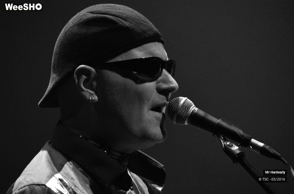 3/14 photos du spectacle Mr Hardearly