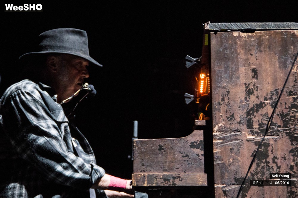 9/13 photos du spectacle Neil Young