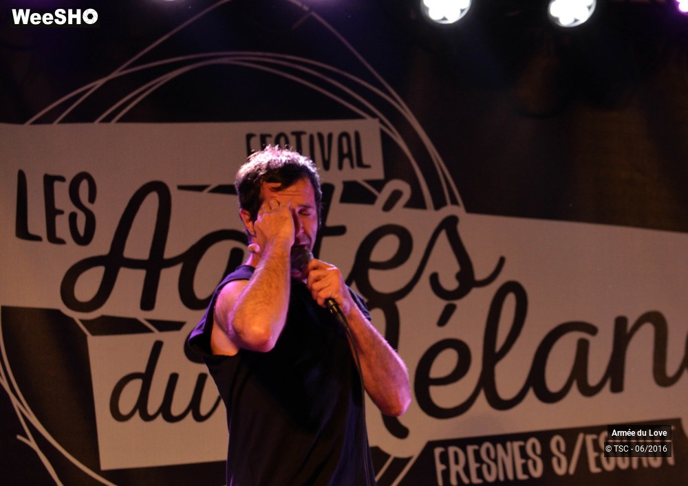 31/32 photos du spectacle Armée du Love