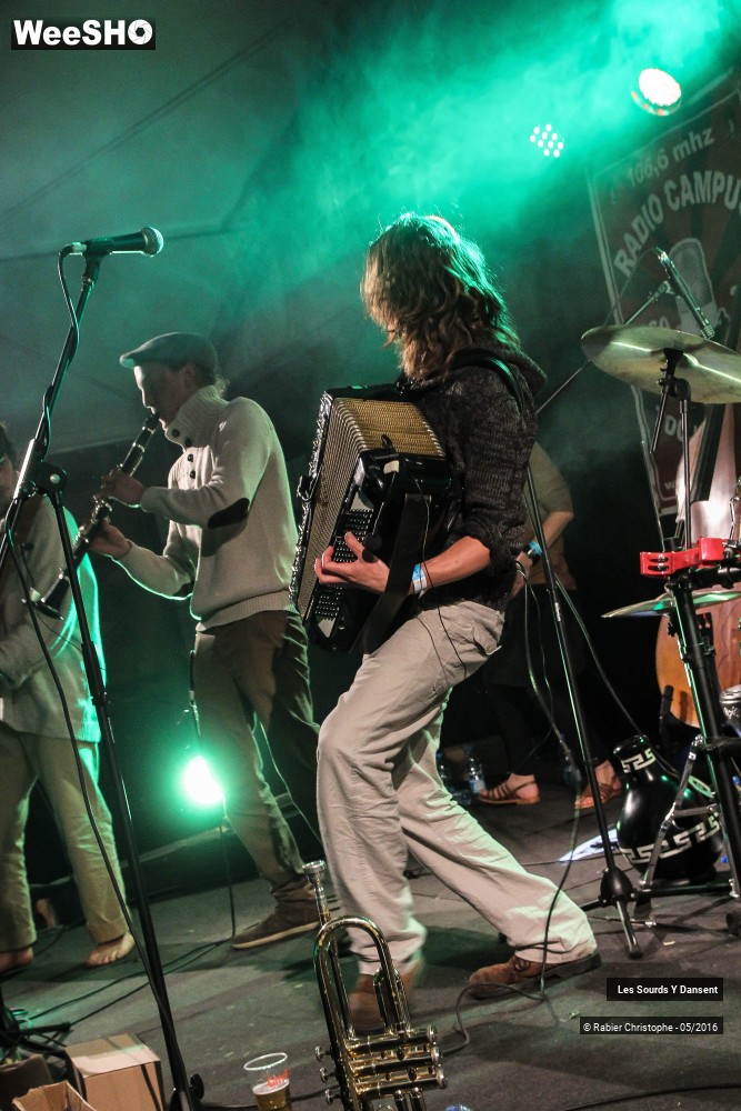 4/42 photos du spectacle Les Sourds Y Dansent