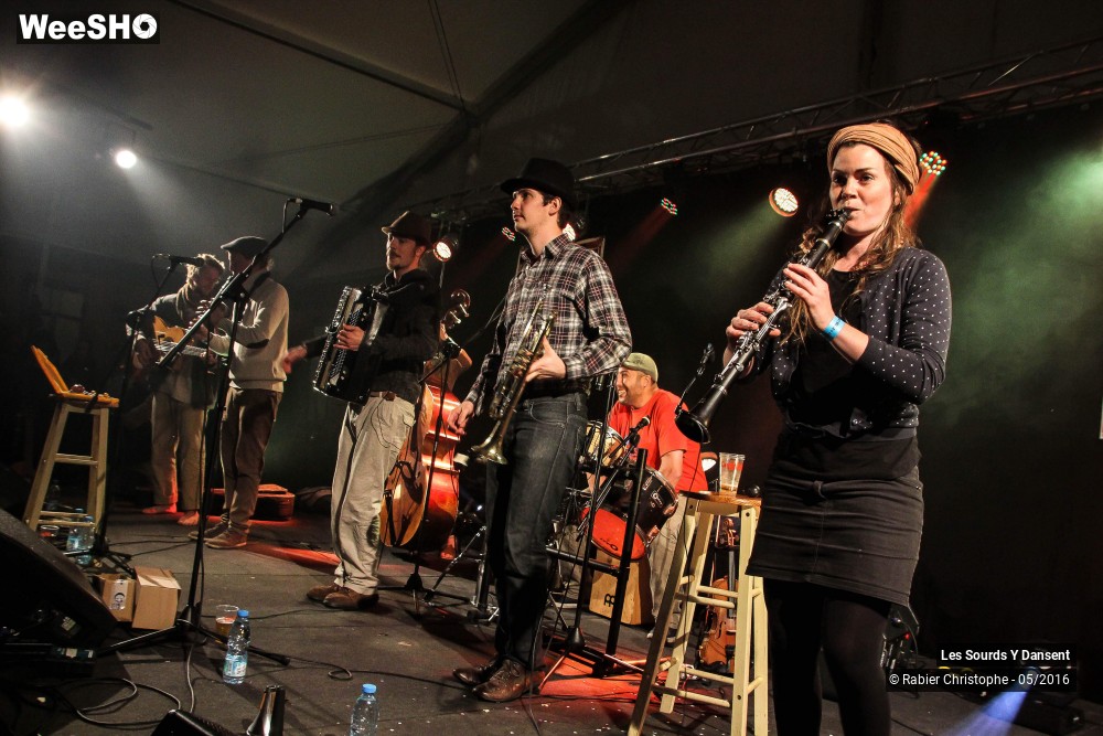 7/42 photos du spectacle Les Sourds Y Dansent