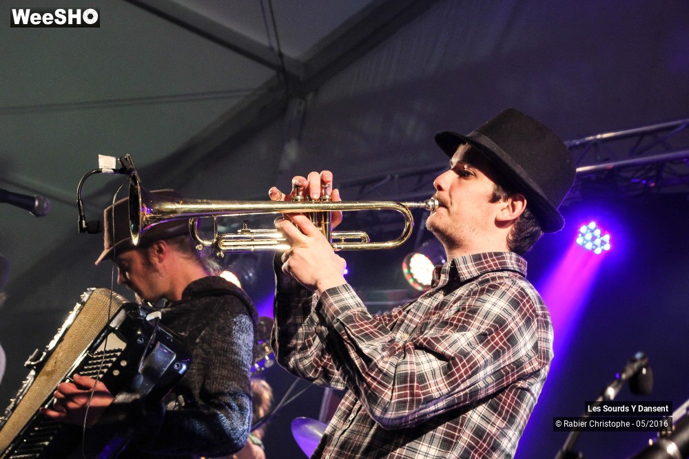 16/42 photos du spectacle Les Sourds Y Dansent