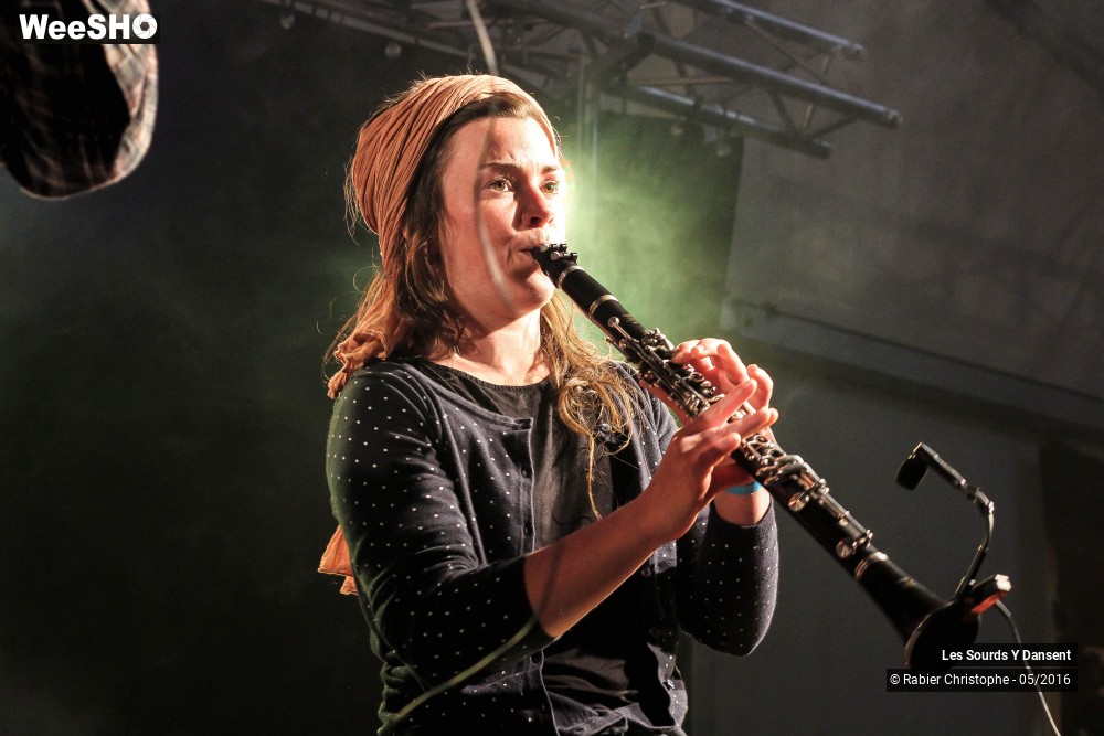 41/42 photos du spectacle Les Sourds Y Dansent