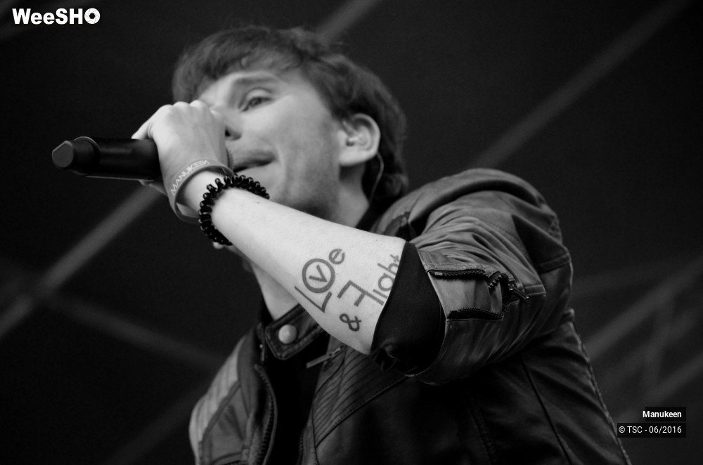 14/22 photos du spectacle Manukeen