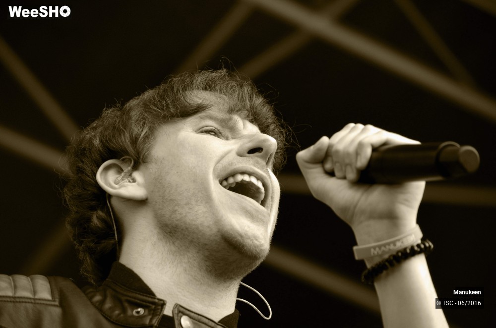 18/22 photos du spectacle Manukeen