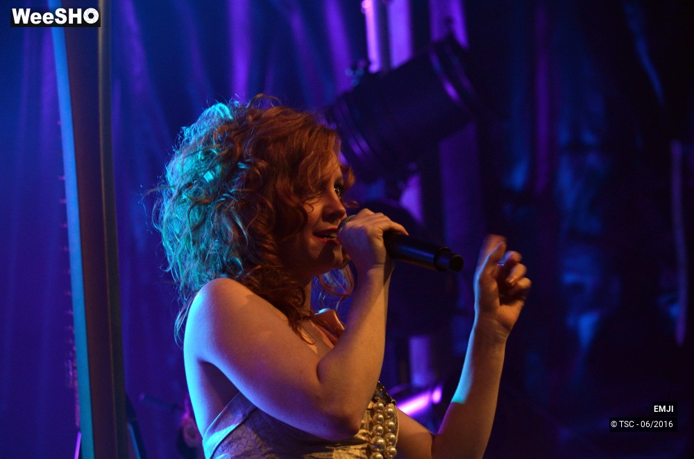 10/22 photos du spectacle EMJI