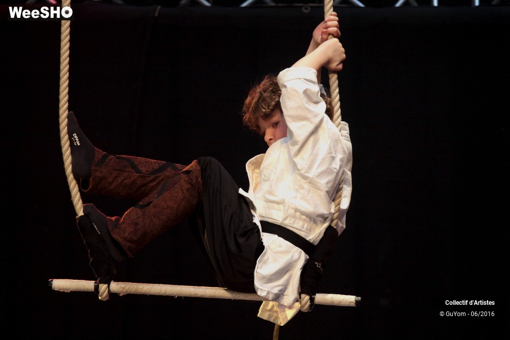 4/28 photos du spectacle Restitution 3 Groupe 1