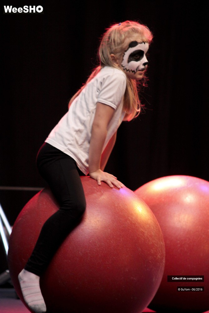 6/36 photos du spectacle Restitution 4 Groupe 2