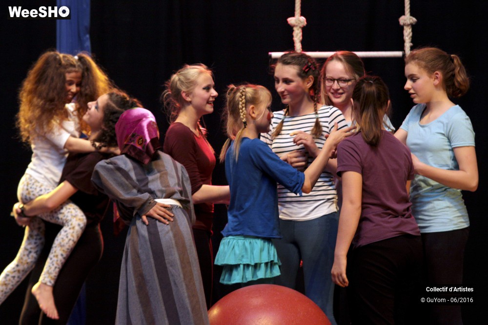 8/31 photos du spectacle Restitution 4 Groupe 3