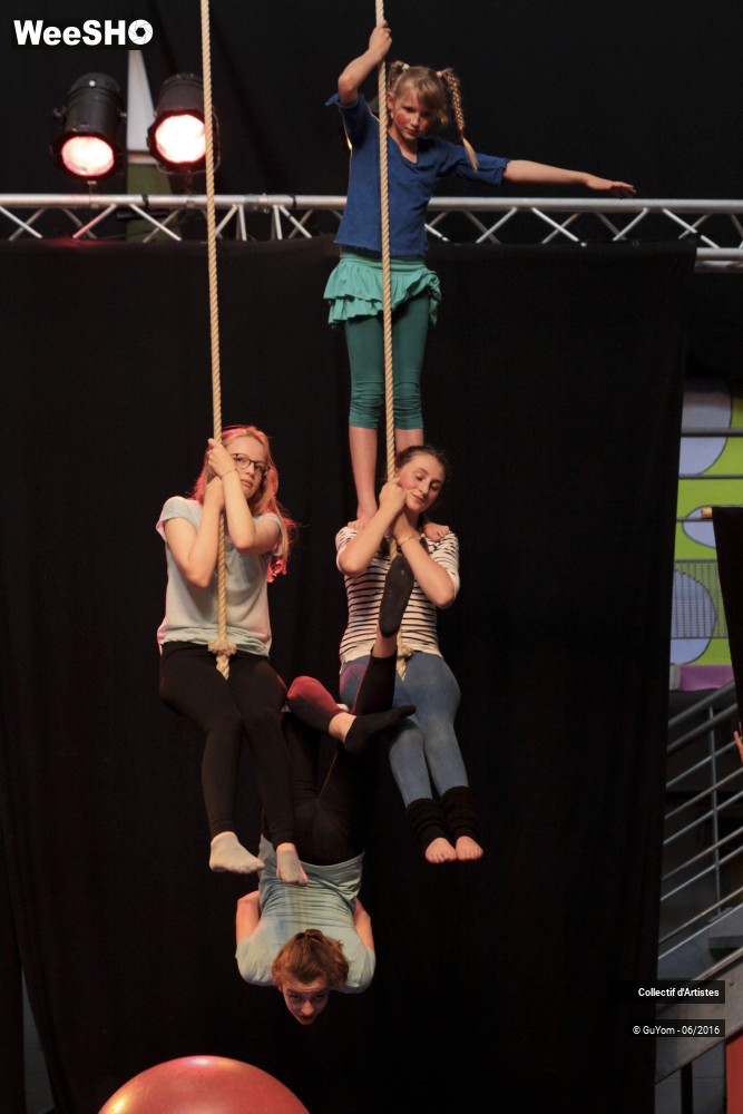 30/31 photos du spectacle Restitution 4 Groupe 3