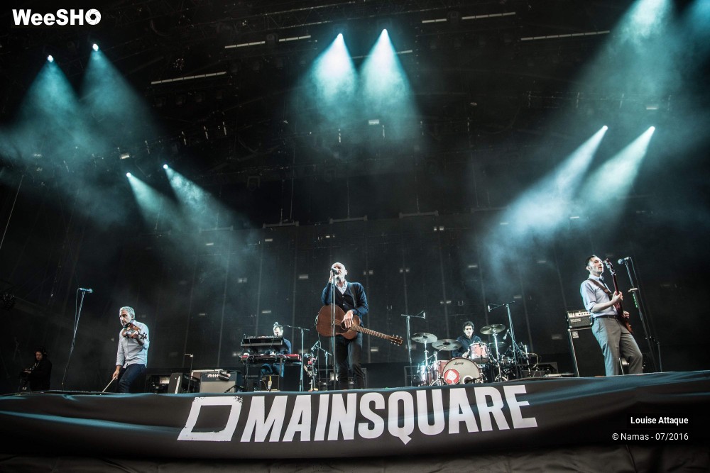 7/35 photos du spectacle Louise Attaque