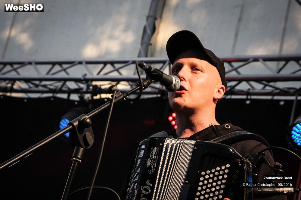 15/33 photos du spectacle Zoulouzbek Band