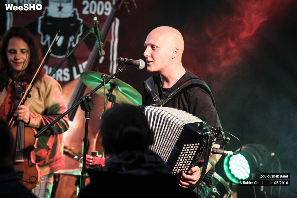 25/33 photos du spectacle Zoulouzbek Band