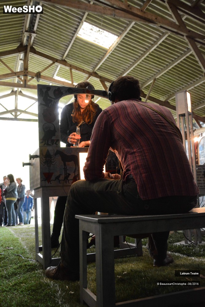 16/17 photos du spectacle Micro-Shakespeare