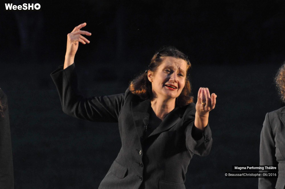 6/41 photos du spectacle M.A.M.A.E