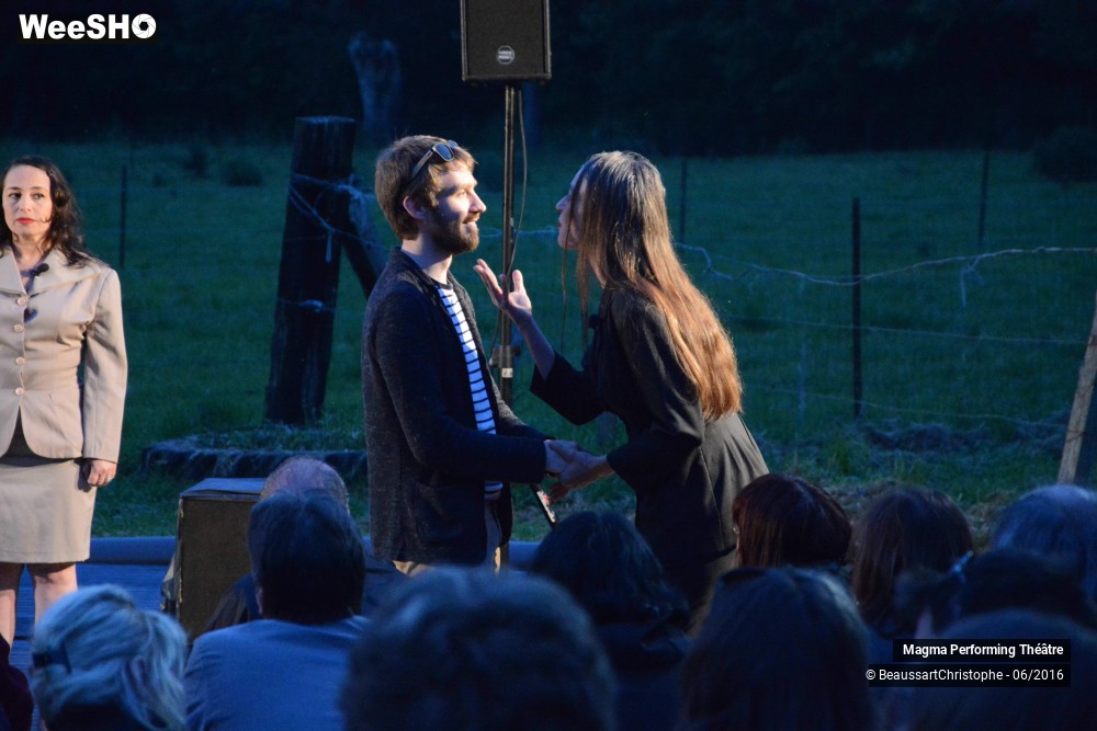 15/41 photos du spectacle M.A.M.A.E