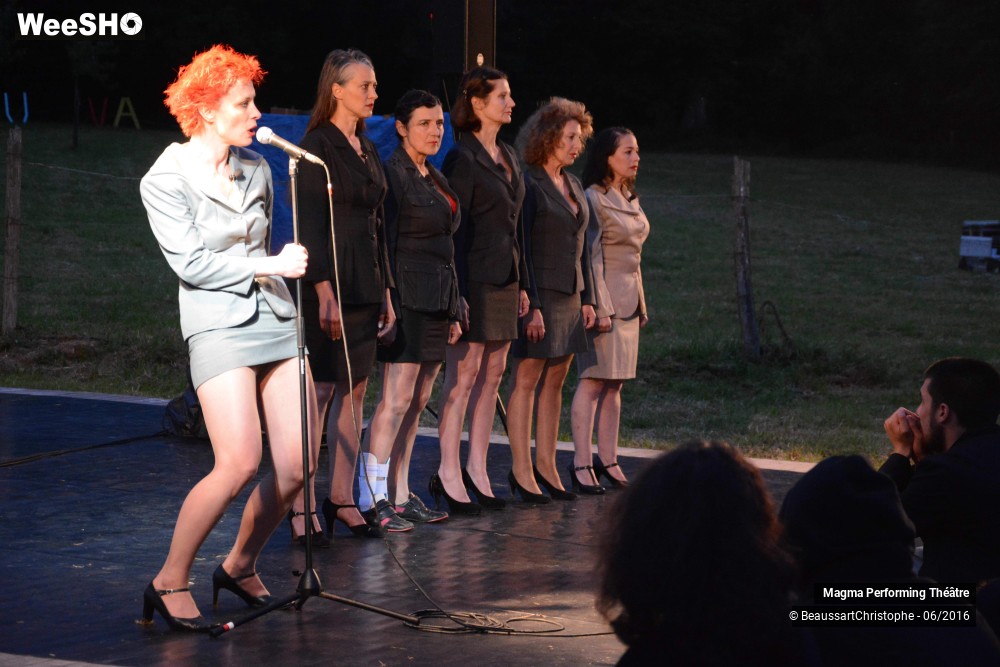26/41 photos du spectacle M.A.M.A.E